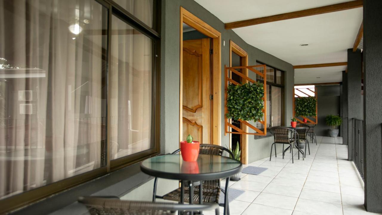 La Fortuna Coati Arenal Lodge מראה חיצוני תמונה